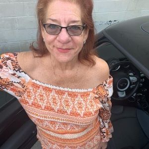 Meet your Posher, Pamela